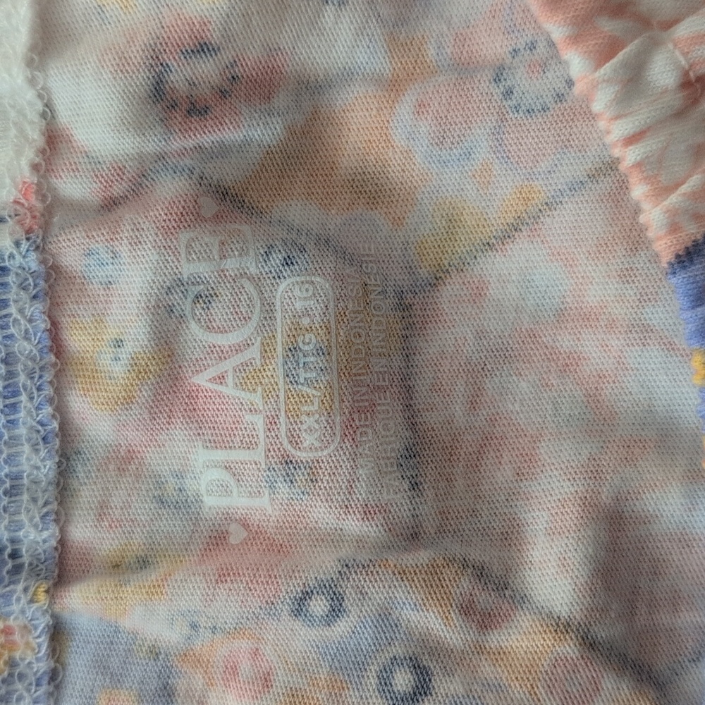 Place Multicolor Floral Top - Picture 2 of 3